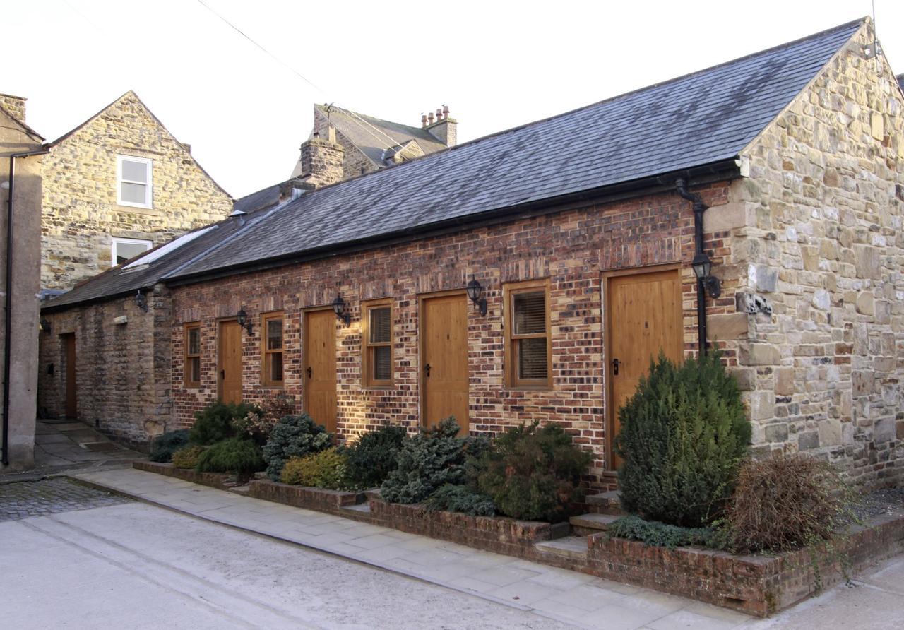 Centre Of Britain Hotel Haltwhistle Exterior photo